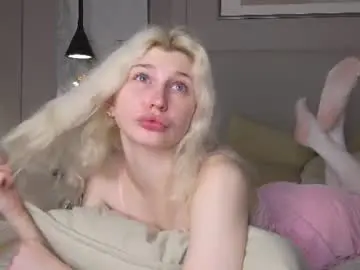 Ashlycross  live sex cam
