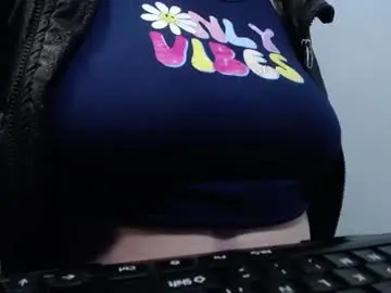 Carolinhe_  live sex cam