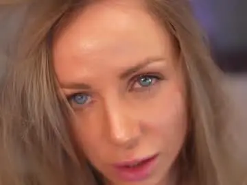 Eva_fashionista  live sex cam