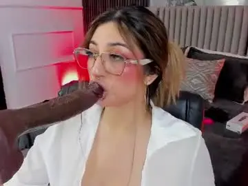Gabrielakassi  live sex cam