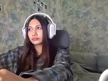 Jillianviloria  live sex cam