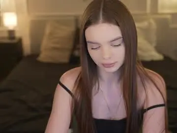 Kira0541  live sex cam