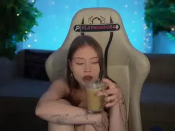 Kira0541  live sex cam