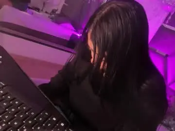 Scarleett_foxxx  live sex cam