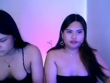 Urasian_cutiee  live sex cam