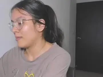 Veroroller  live sex cam