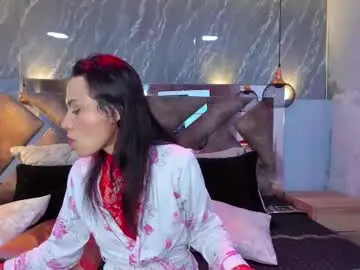 Charlottekraviz  live sex cam