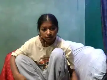Elynah195043  live sex cam