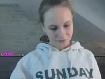 Icebluebabe  live sex cam