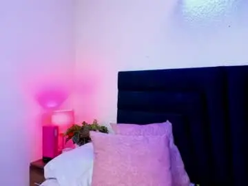 Lisa_white_  live sex cam