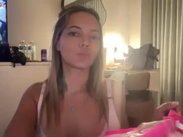 Prettyyykittyyy22  live sex cam