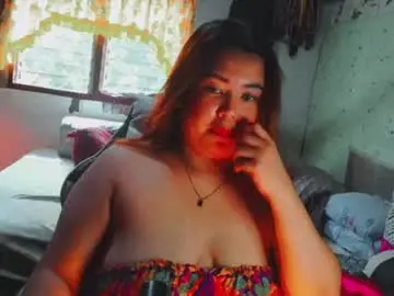 Spicykiana90  live sex cam