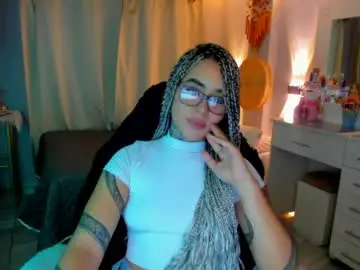 Vayolett_bass  live sex cam