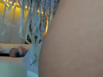 Vayolett_bass  live sex cam