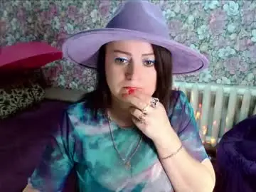 Brunette7786  live sex cam