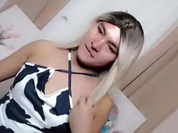 Krezikeed  live sex cam