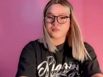 Krezikeed  live sex cam