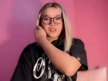 Krezikeed  live sex cam