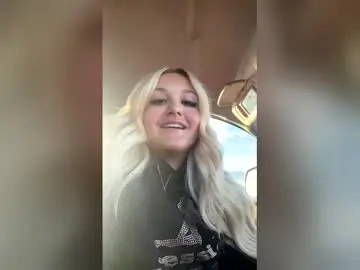 Lindsey817  live sex cam