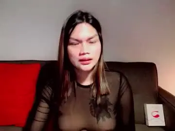 Maui2612  live sex cam