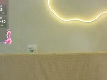 Sophiahillrobinson  live sex cam