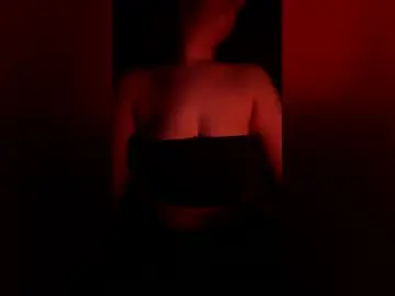 Tinyblondebarbie  live sex cam