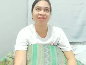 Ursexy_pinay_skinny  live sex cam