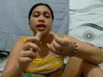 Ursexy_pinay_skinny  live sex cam