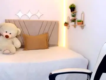 Zara_cute18  live sex cam