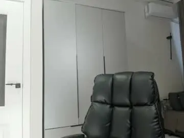 Bus1nkaa  live sex cam
