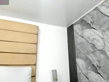 Ely_brown  live sex cam