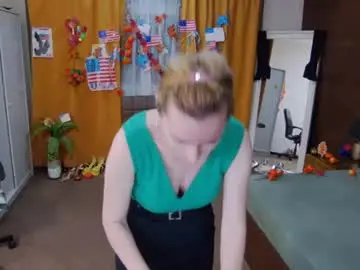 Evelynreagan  live sex cam
