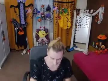 Evelynreagan  live sex cam