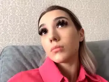 Jenevaprattis  live sex cam
