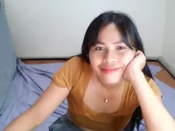 Luxy_makes_u_happy  live sex cam