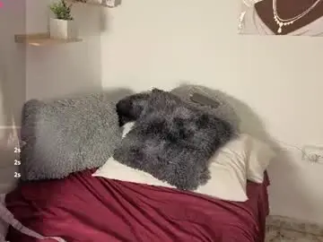 Maddy99_  live sex cam