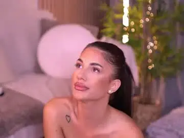 Raisakalii  live sex cam