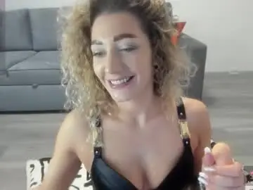 Rossana_doll  live sex cam