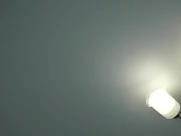 Sidneyhodsdon  live sex cam