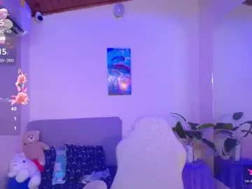 Alloy_tiny  live sex cam