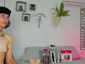 Amber_adams_  live sex cam