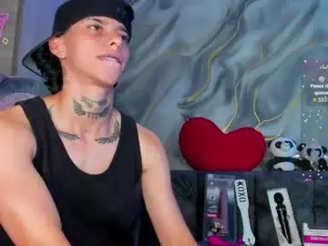 Amber_adams_  live sex cam