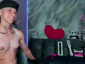 Amber_adams_  live sex cam