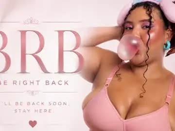 Bella_rouge0  live sex cam