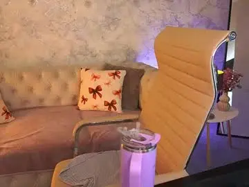 Curlycandyxx  live sex cam