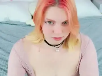 Evie_val  live sex cam