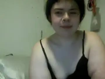 Itskikibabyyy  live sex cam