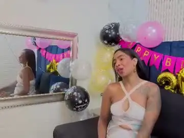 Ivyxvelvet  live sex cam