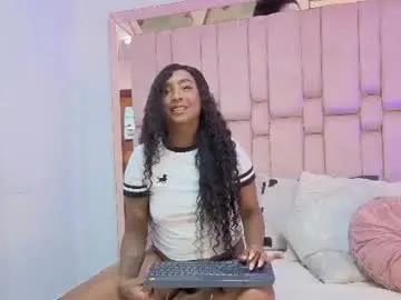 Ivyxvelvet  live sex cam