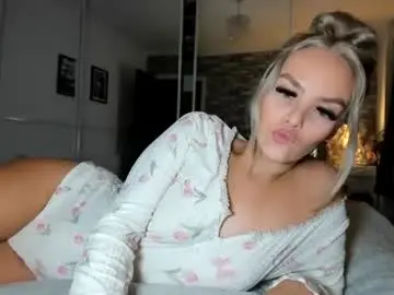 Jessiebella0210_  live sex cam